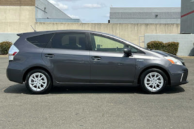 2014 Toyota Prius V Two