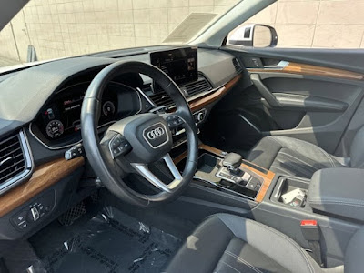 2022 Audi Q5 S line Premium Plus