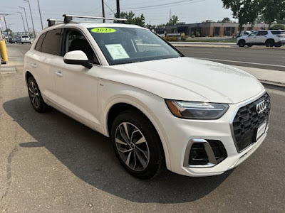 2022 Audi Q5 S line Premium Plus