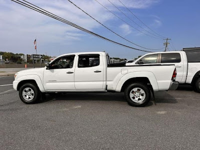 2015 Toyota Tacoma Base