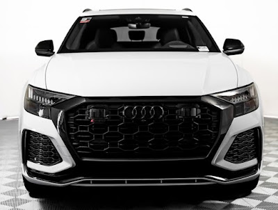 2024 Audi RS Q8