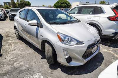 2015 Toyota Prius c Two