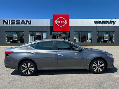 2022 Nissan Altima 2.5 SV