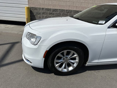 2015 Chrysler 300 Limited