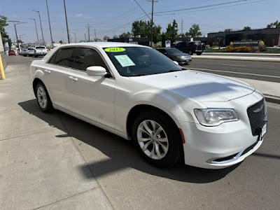 2015 Chrysler 300 Limited