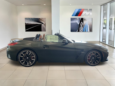 2025 BMW Z4 sDrive M40i