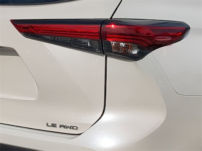 2021 Toyota Highlander LE