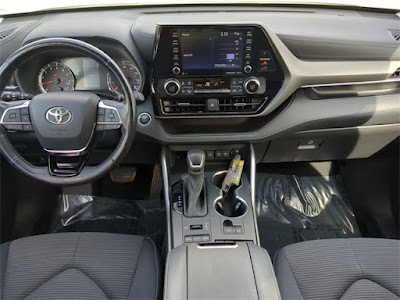 2021 Toyota Highlander LE