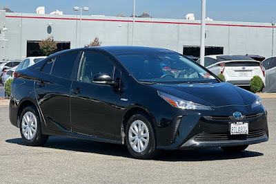 2020 Toyota Prius LE