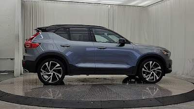 2019 Volvo XC40 R-Design