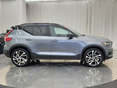 2019 Volvo XC40 R-Design