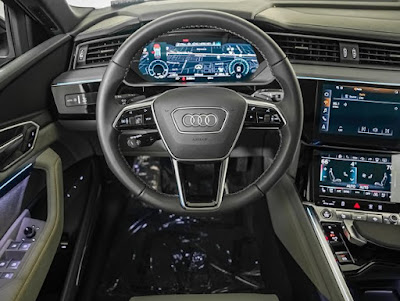 2024 Audi Q8 e-tron Prestige