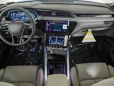 2024 Audi Q8 e-tron Prestige