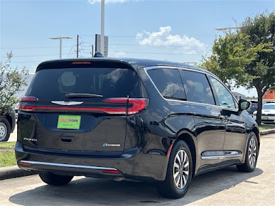 2022 Chrysler Pacifica Hybrid Limited