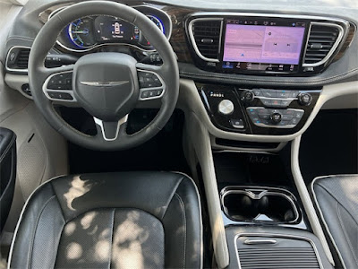 2022 Chrysler Pacifica Hybrid Limited