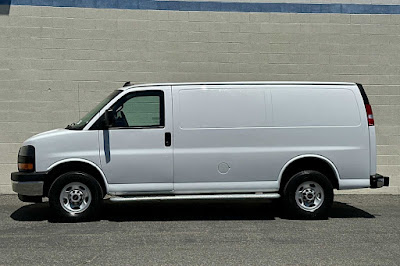 2022 GMC Savana 2500 Work Van