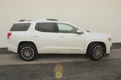 2022 GMC Acadia Denali