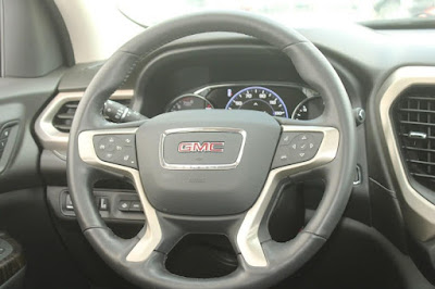 2022 GMC Acadia Denali