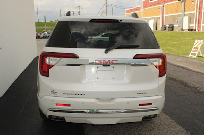 2022 GMC Acadia Denali