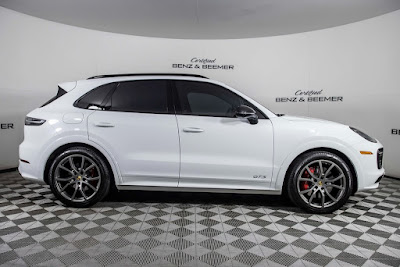 2023 Porsche Cayenne GTS