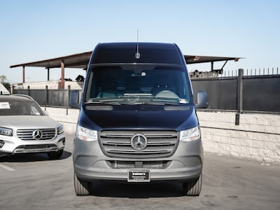 2024 Mercedes-Benz Sprinter Cargo Van