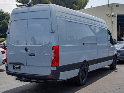 2024 Mercedes-Benz Sprinter Cargo Van