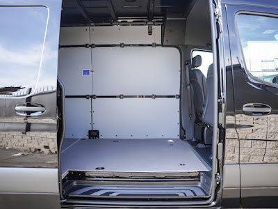 2024 Mercedes-Benz Sprinter Cargo Van