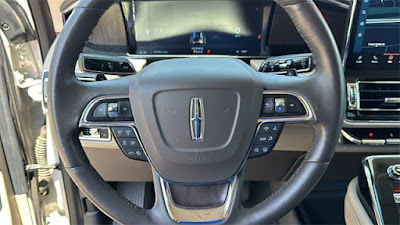 2022 Lincoln Navigator Standard