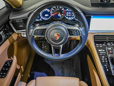 2020 Porsche Panamera 4