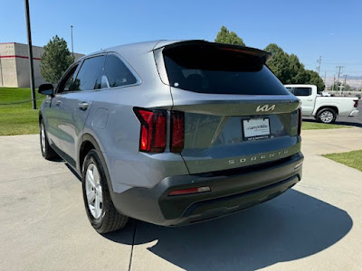 2022 Kia Sorento LX