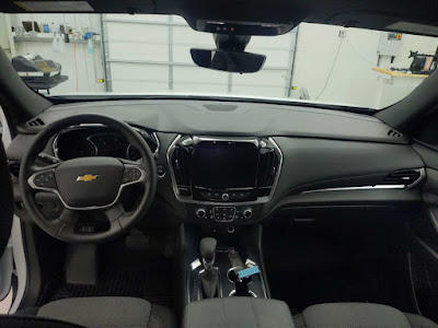 2022 Chevrolet Traverse LT Cloth