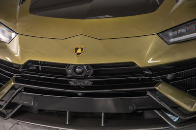 2024 Lamborghini Urus Performante