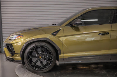 2024 Lamborghini Urus Performante