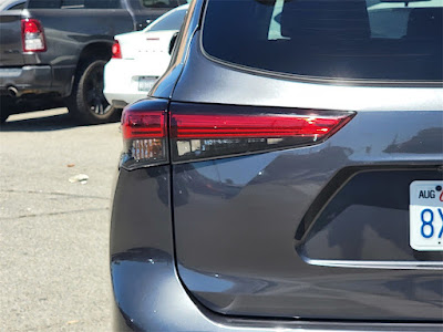 2021 Toyota Highlander Hybrid LE