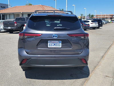 2021 Toyota Highlander Hybrid LE