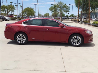 2013 Lexus ES 300h Hybrid