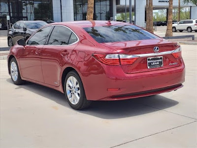 2013 Lexus ES 300h Hybrid