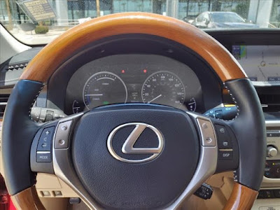 2013 Lexus ES 300h Hybrid