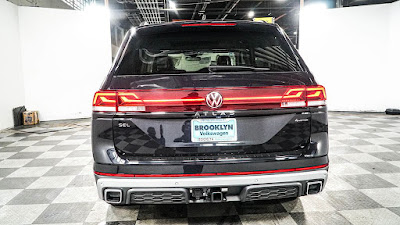 2024 Volkswagen Atlas 2.0T Peak Edition SEL