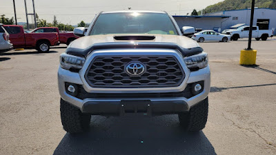 2022 Toyota Tacoma 4WD SR