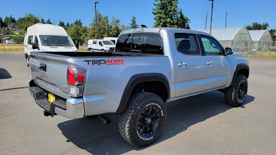 2022 Toyota Tacoma 4WD SR