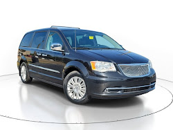 2015 Chrysler Town & Country Limited Platinum