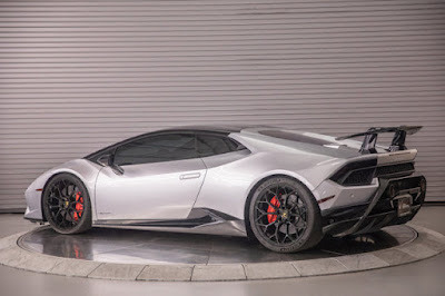 2018 Lamborghini Huracan Performante