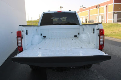 2022 Ford Super Duty F-250 SRW 4WD XLT Crew Cab