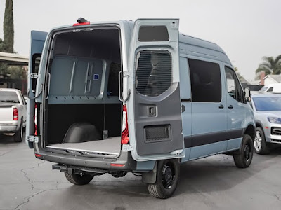 2024 Mercedes-Benz Sprinter Crew Van