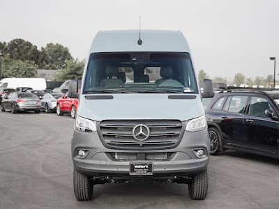 2024 Mercedes-Benz Sprinter Crew Van