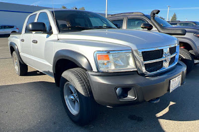 2008 Dodge Dakota SXT 4WD Crew Cab