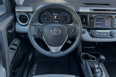 2012 Toyota Prius Plug-In Advanced