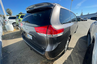 2014 Toyota Sienna XLE