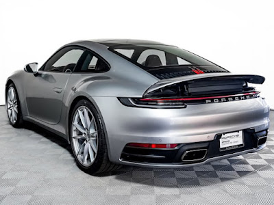 2020 Porsche 911 Carrera